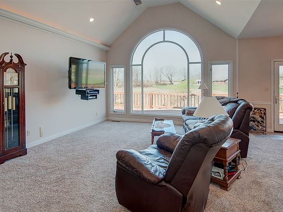 4th image of 114 McIntosh Ct