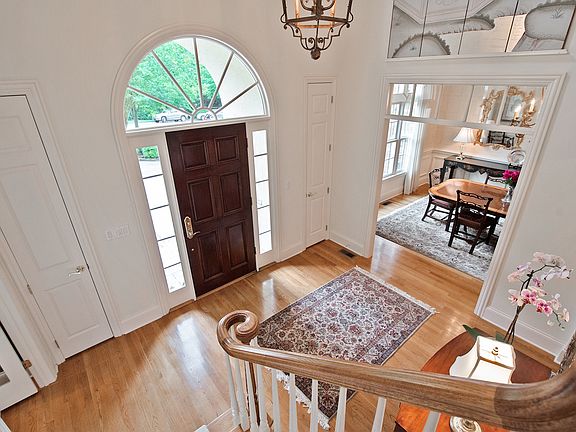 4th image of 2714 Chessel Pl