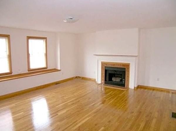 2nd image of 5 Ellison Park #5