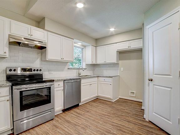 2nd image of 4811 E 29th St