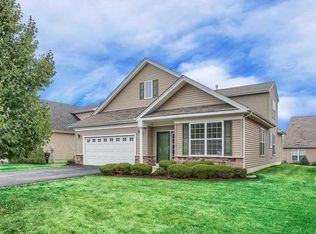 6 Iris Ln, Middletown, NY 10940