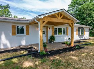 3034 Heffner Pl, Hudson, NC 28638