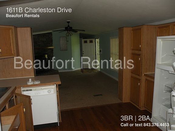 3rd image of 1611B Charleston Dr