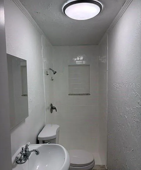 5719 14th St E — Photo 9