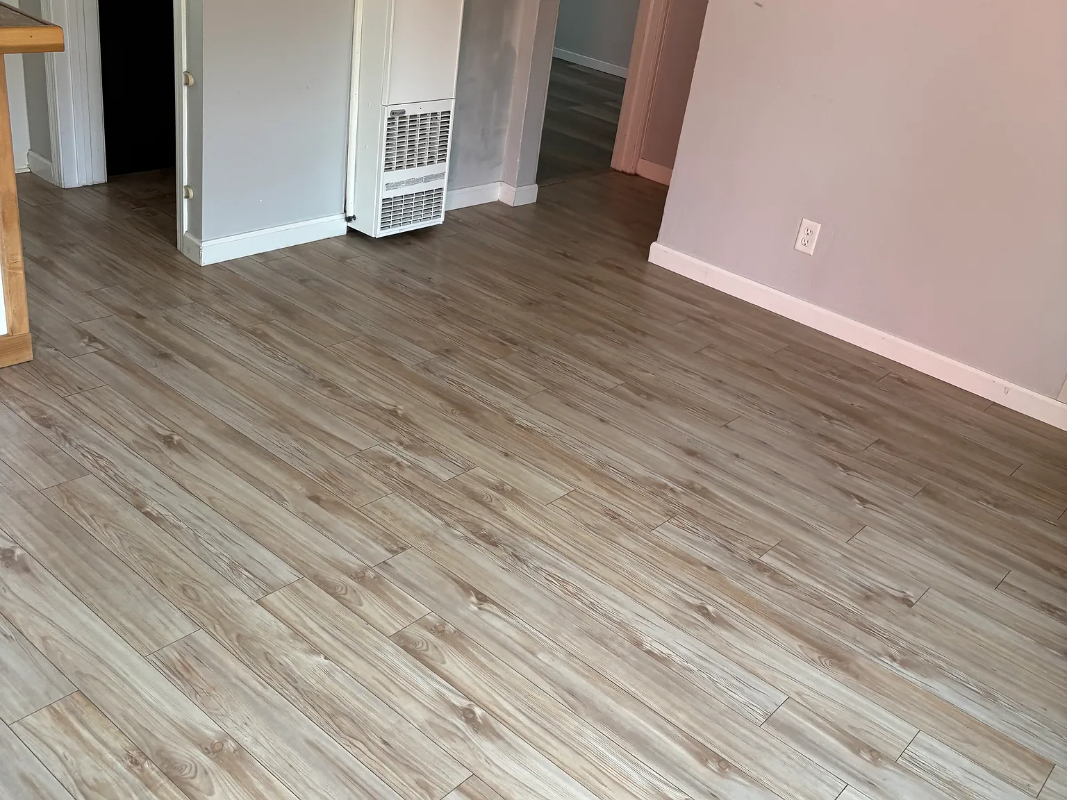 2 bed, 670 sqft, $975 — Photo 4