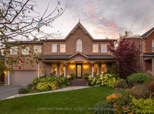 4 Galloway Cres, Uxbridge, ON L9P 1W8