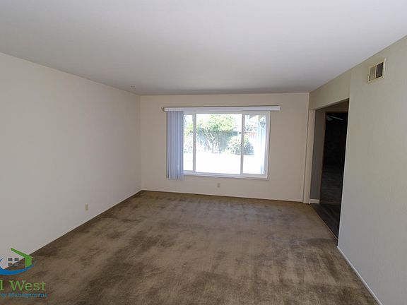 4th image of 3385 Gonzaga Pl