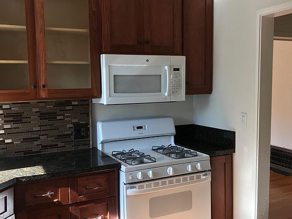 3rd image of 222 E Highland Ave