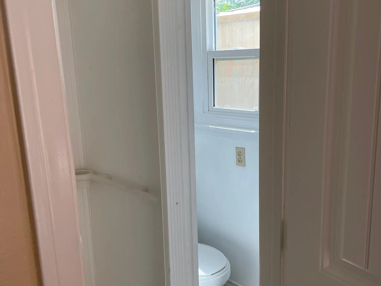 Studio, 1.5 bath, 500 sqft, $1,200 — Photo 1