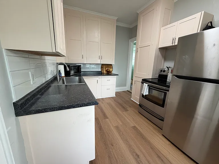4 South St #1/2 — Photo 10