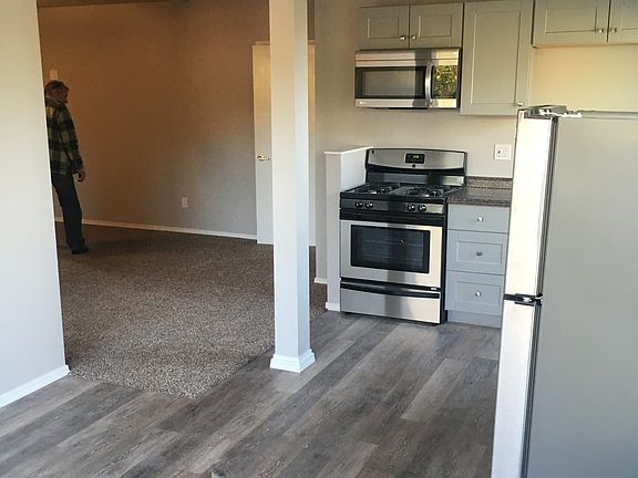 2nd image of 4770 Soquel Dr #B