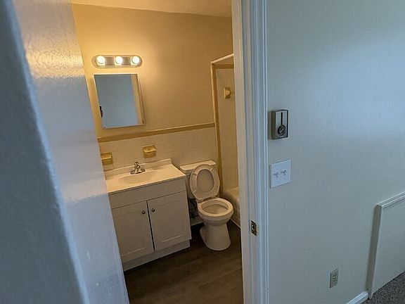 5th image of 91 Ashby Ave APT D