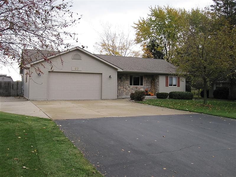 1st image of 67 E Gloucester Dr