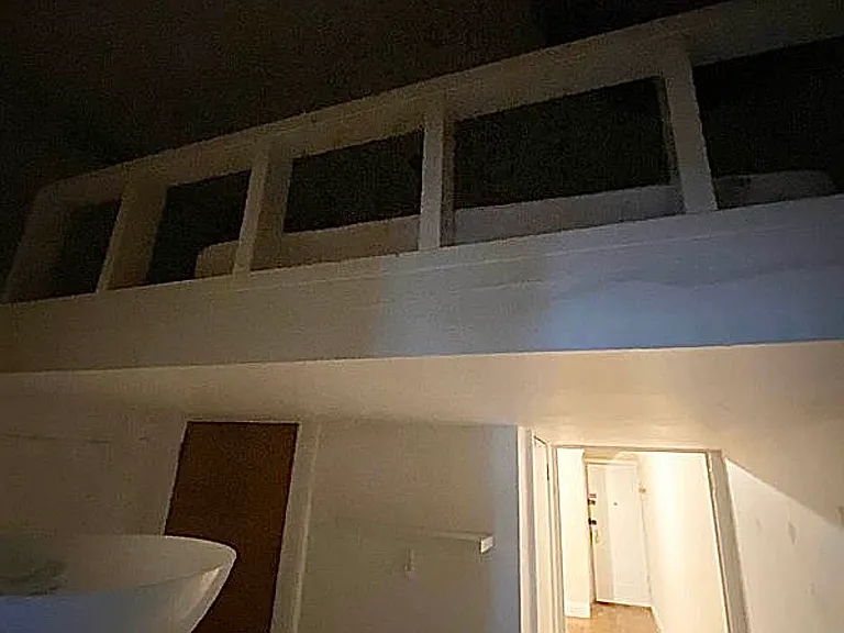 41 W 64th St #5C — Photo 4
