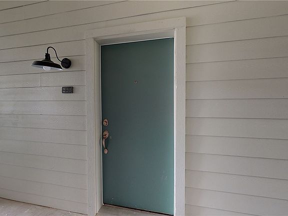 2nd image of 305 W 27th St #223