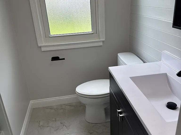 5521 W Green Tree Rd — Photo 4