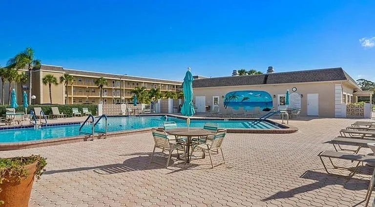 143 Boca Ciega Point Blvd N — Photo 21