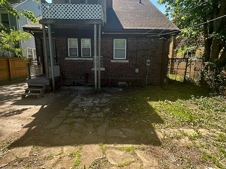 13256 Strathmoor St — Photo 14
