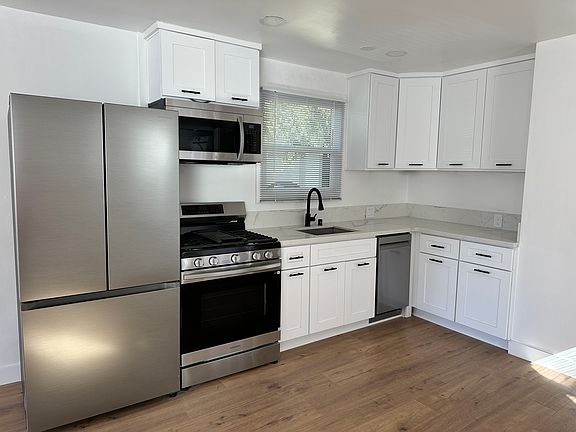 4th image of 5151 La Vista Ct