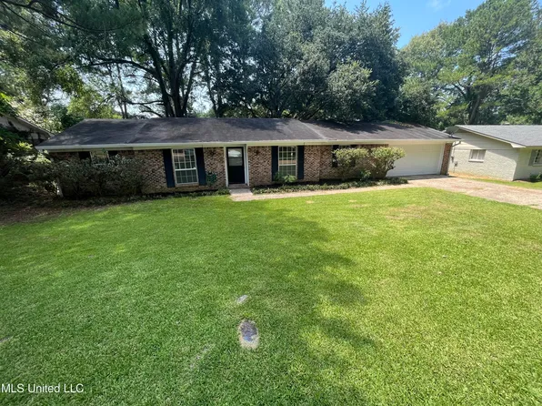 1206 Rockingham Dr, Clinton, MS 39056