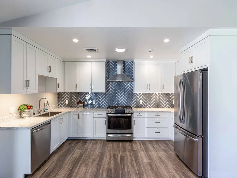 Knollwood Meadows Apartments — Photo 16