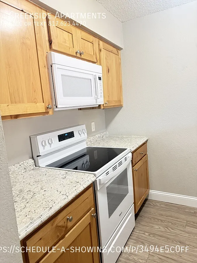 Move-In Ready Upgraded Apartment minutes from downtown Bridgeport! — Photo 4