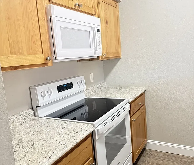 401 Turkey Creek Trl #206 — Photo 4