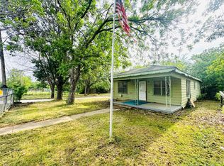 1612 Lindsey St, Fort Worth, TX 76105