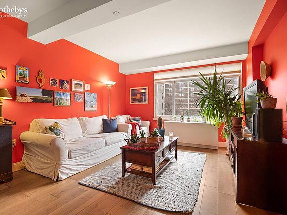 3rd image of 106 W 116th St APT 5B
