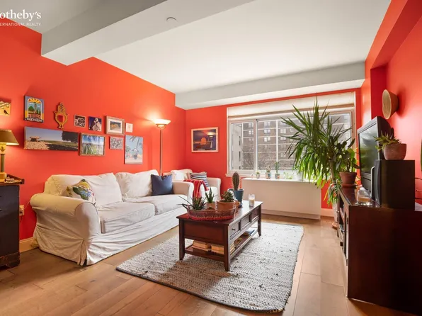 106 West 116th Street 5B image 2 of 18