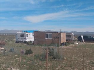 1822 S Ehrenberg Rd, Golden Valley, AZ 86413