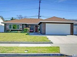 14902 Sabre Ln, Huntington Beach, CA 92647