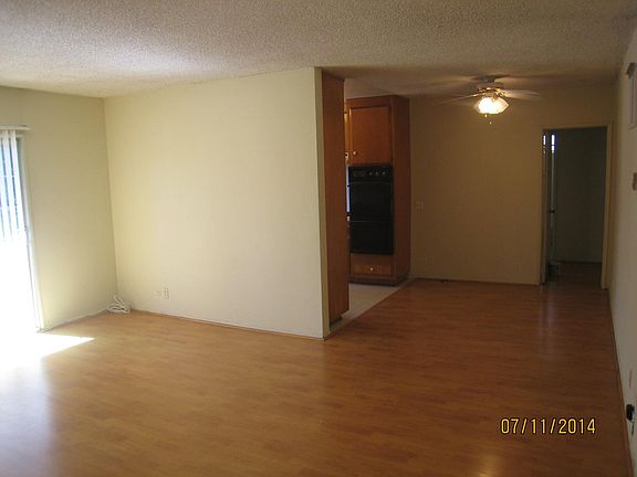 5th image of 4242 Whitsett Ave APT 3