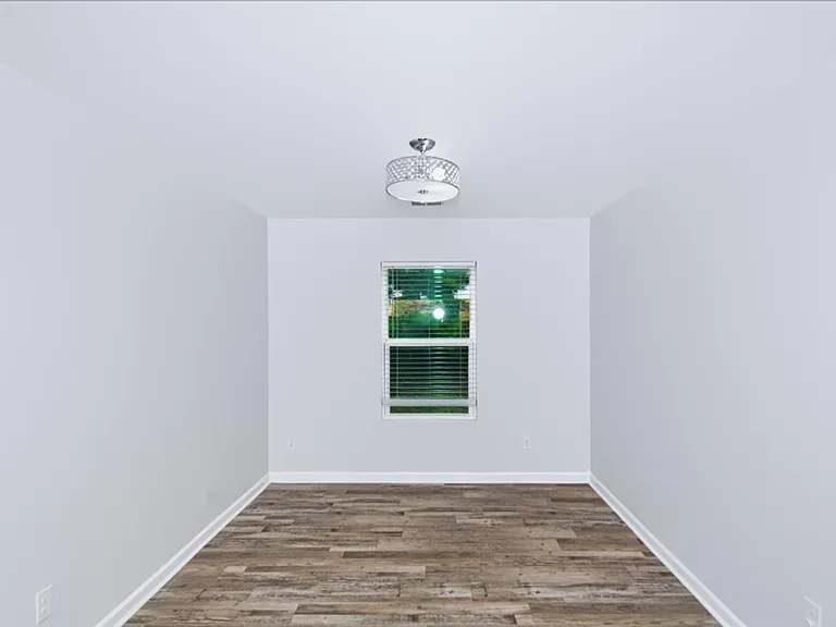1715 Cheryl Ln — Photo 18