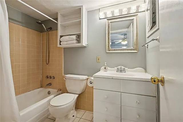 3201 Saint Charles Ave #220 — Photo 9