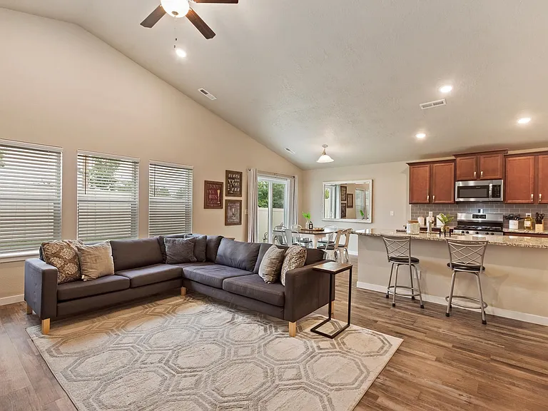 17893 Sunset Ridge Ave — Photo 32