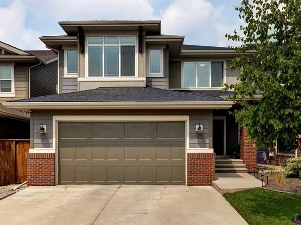 19 Cranbrook Cres SE, Calgary, AB T3M 2C3