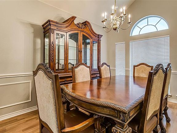 5th image of 4933 Galley Cir
