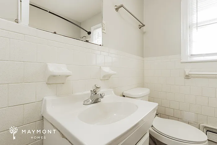 2804 Oakland Ave — Photo 11