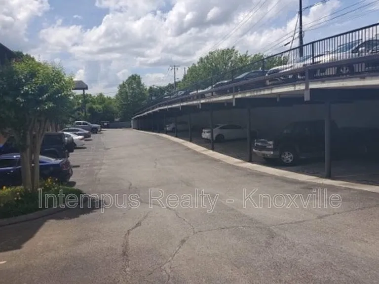 2201 Lake Ave #103 — Photo 4