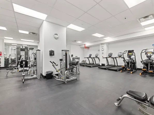 400 East 56th Street 3D image 16 of 17