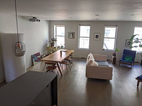 2nd image of 110 Suffolk St APT 5-A