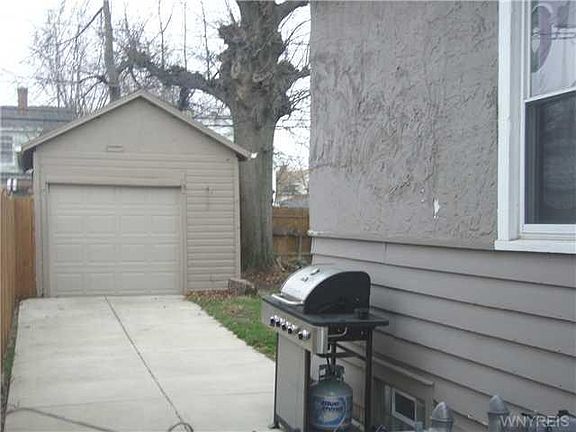 2nd image of 42 N End Ave