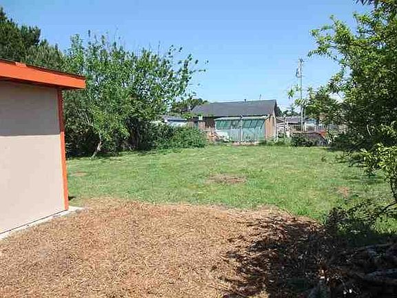 5th image of 862 Childs Ave
