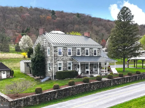 878 Mount Carmel Rd, Orrtanna, PA 17353