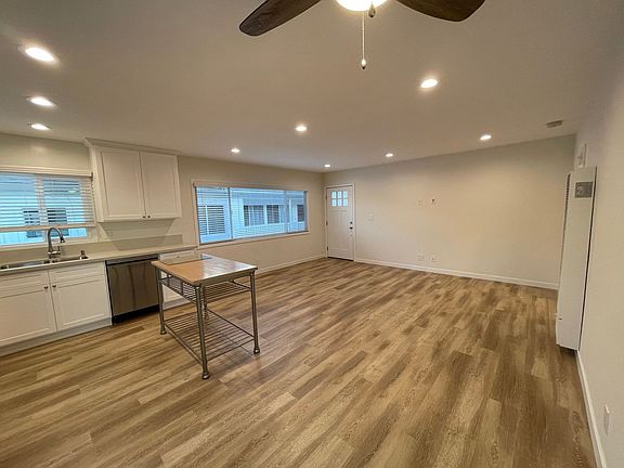 4th image of 1250 Manhattan Beach Blvd #A