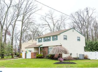 21 Bridge Dr, Turnersville, NJ 08012