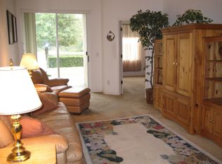 1683 Starling Dr, Tarpon Springs, FL 34688