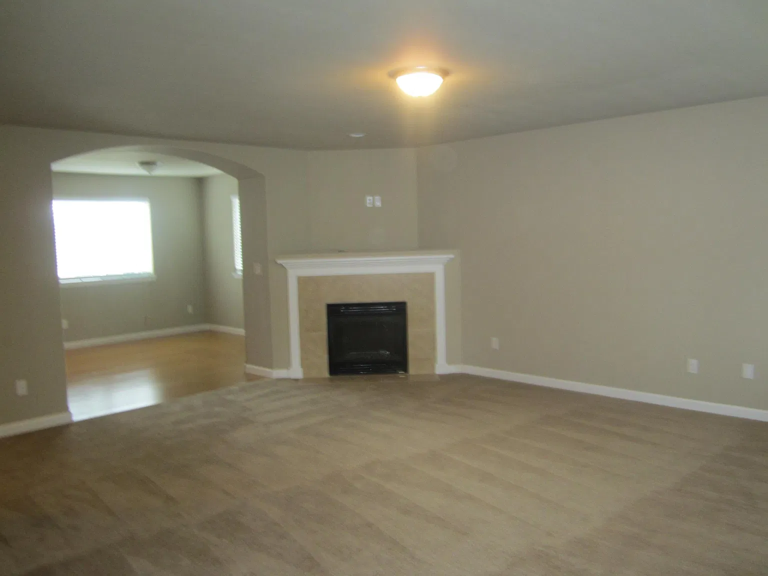 4 bed, 3.5 bath, 2275 sqft, $3,400 — Photo 4