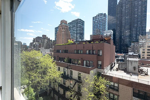 Rented by Stonehenge NYC LLC | media 4